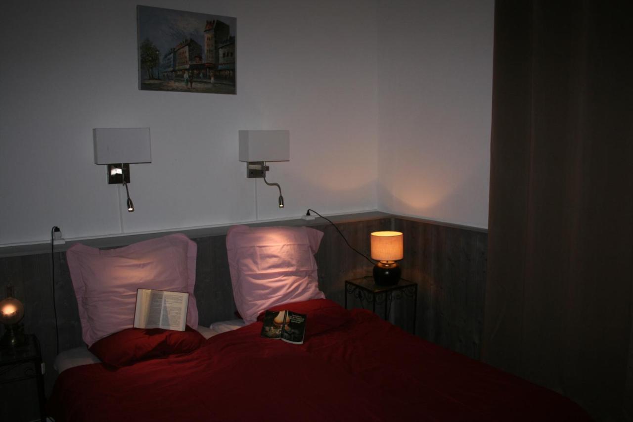 Domaine Des Hirondelles Villa Saint-Vincent-de-Cosse Bagian luar foto